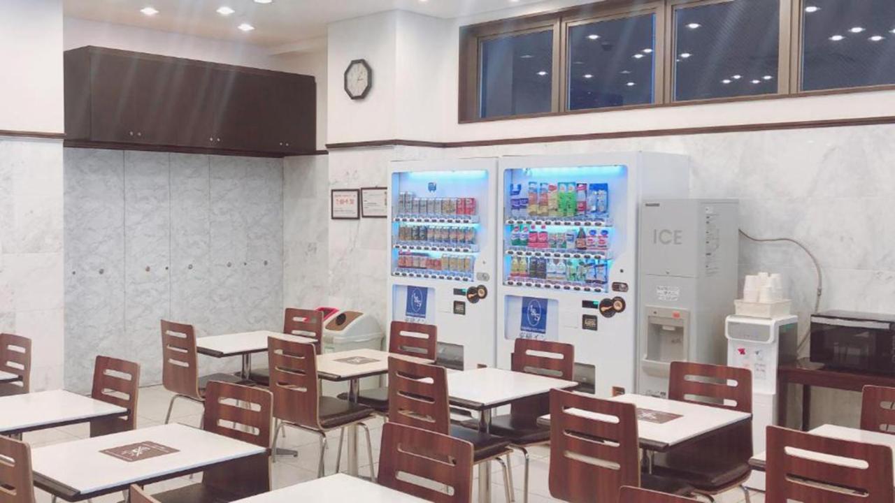 Toyoko Tameike-sanno-eki Kantei Minami Tokio