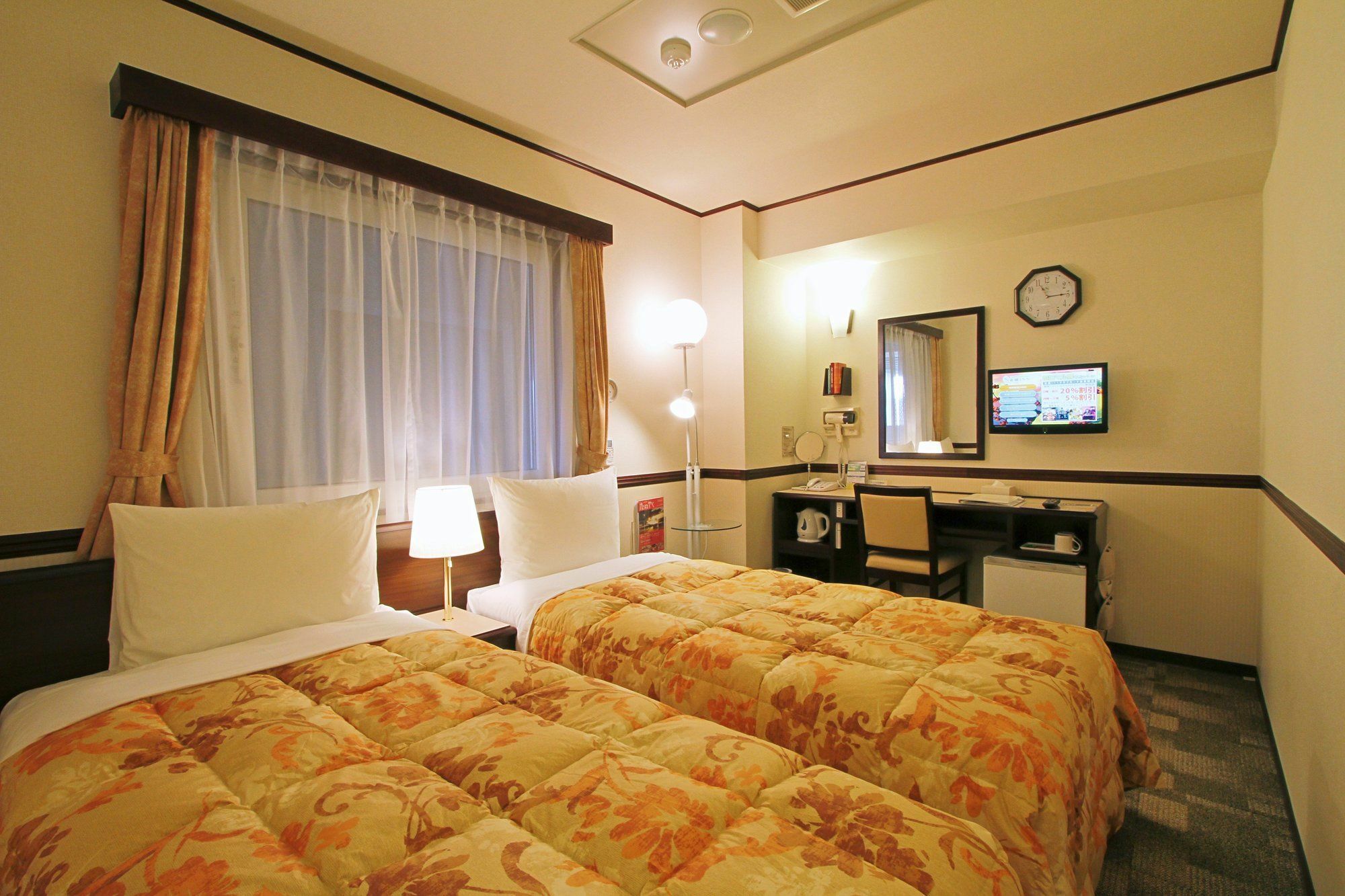 Toyoko Tameike-sanno-eki Kantei Minami 3* Tokio
